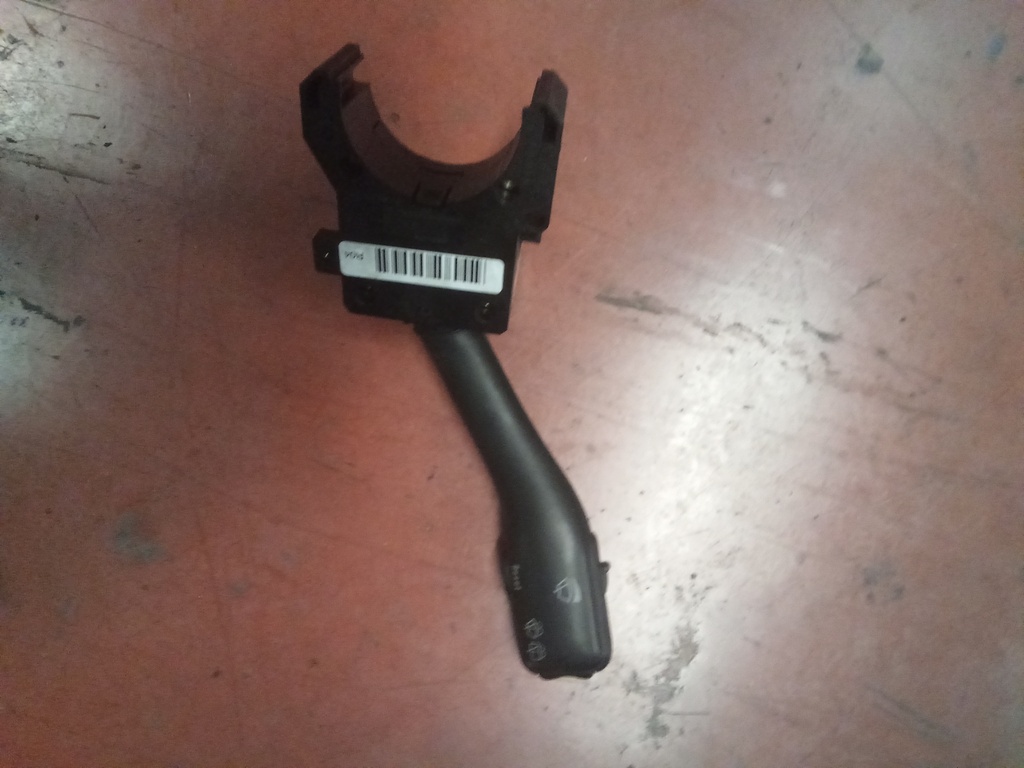 Mando de limpiaparabrisas skoda octavia '04