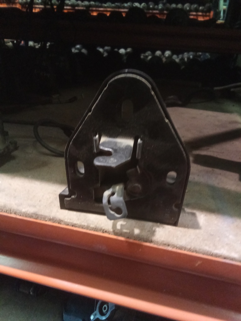 Cerradura maletero Renault trafic '02