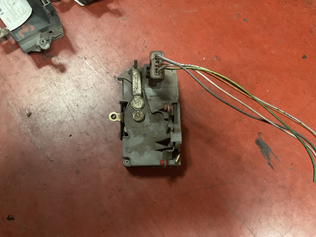 Cerradura delantera derecha fiat scudo ‘01