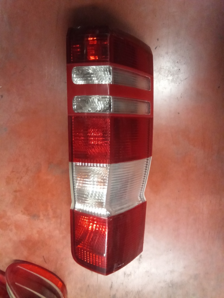 Piloto izquierdo  Mercedes sprinter '08