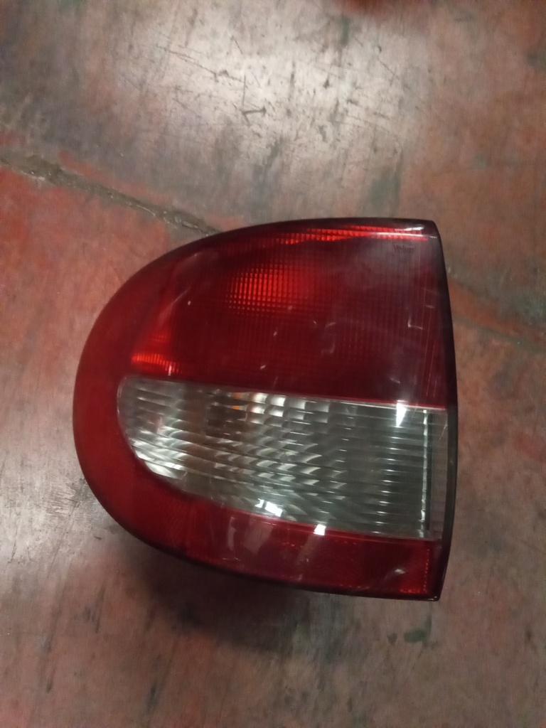 Piloto izquierdo Renault megane '00