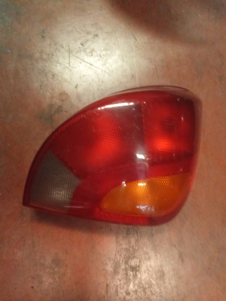 Piloto derecho Ford fiesta '99