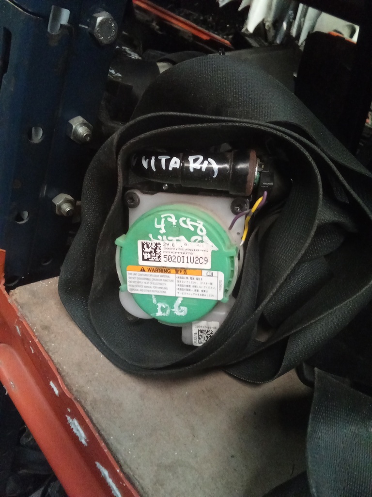 Cinturon delantero izquierdo suzuki gran vitara '06