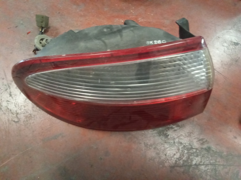 Piloto izquierdo Daewoo Lanos '97