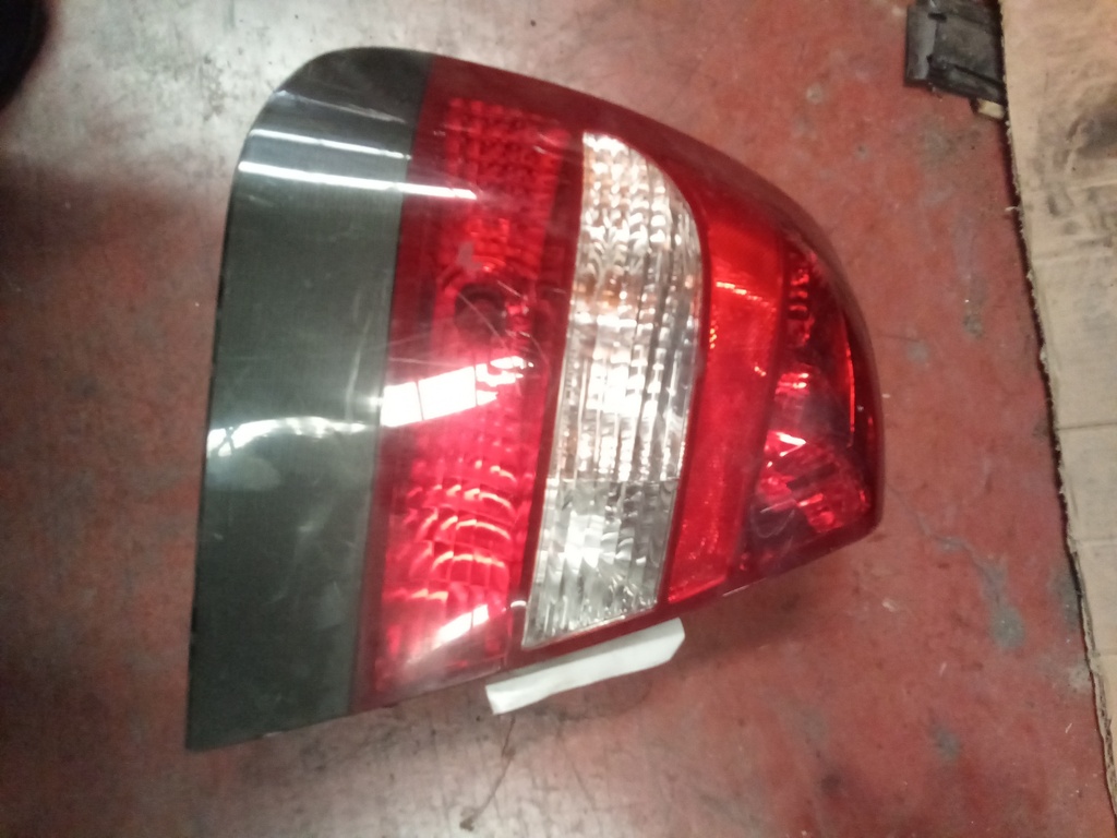 Piloto izquierdo Daewoo nubira '02