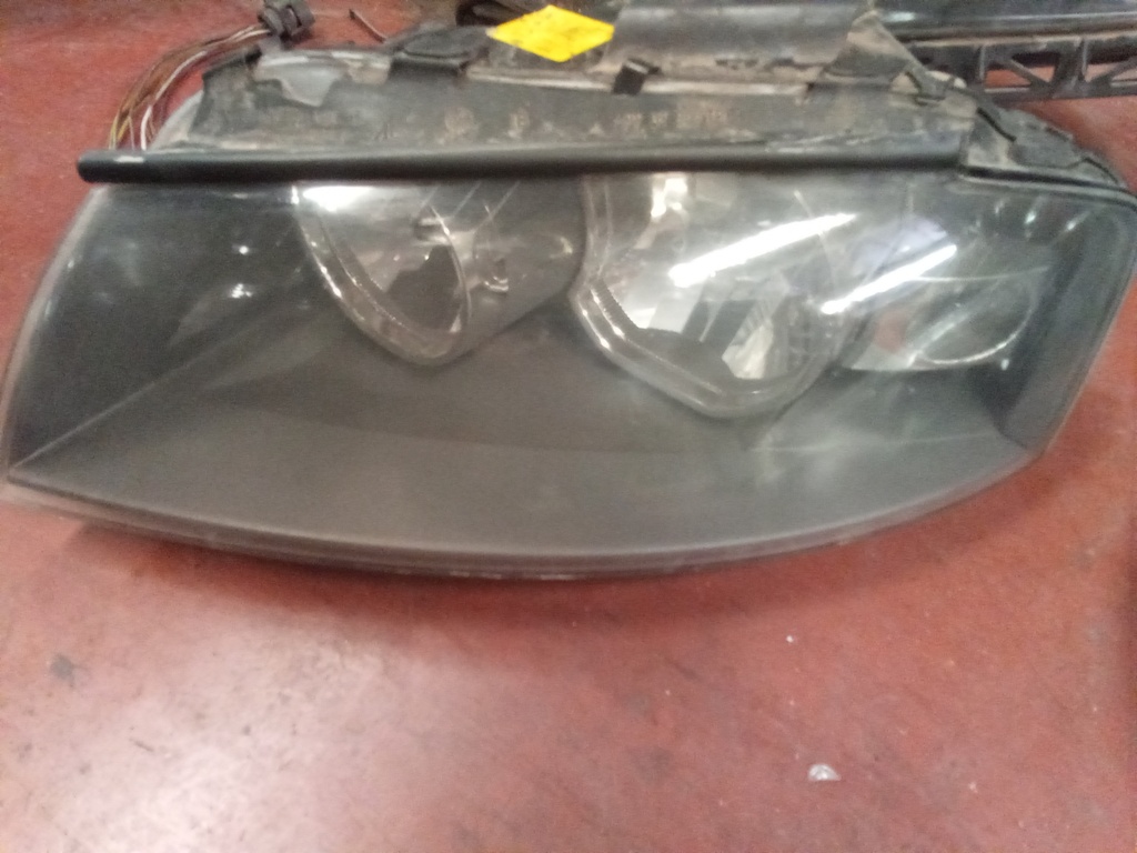 Faro izquierdo Audi A3 '06