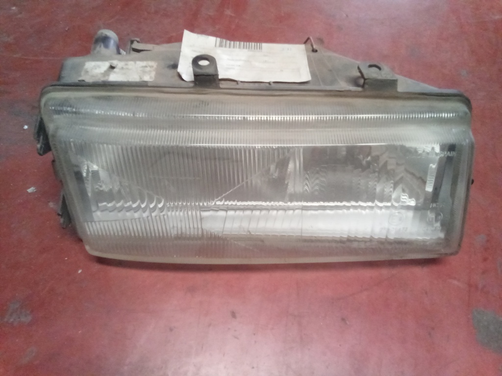 Faro derecho seat Toledo '94