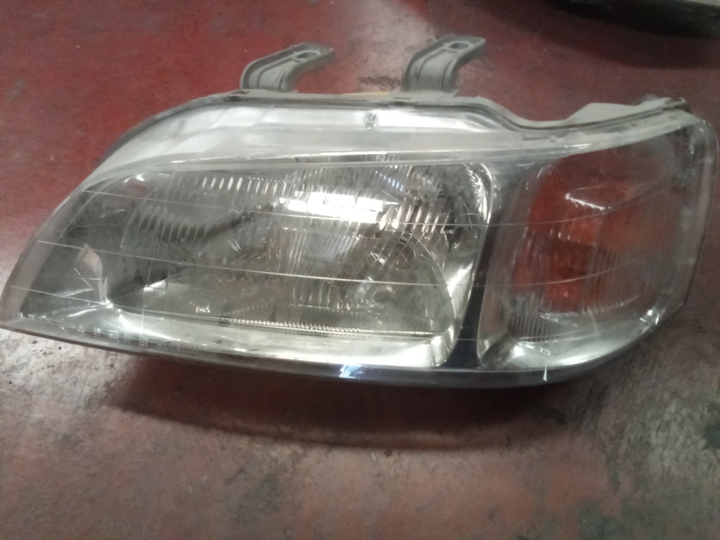 Faro izquierdo honda Civic '97