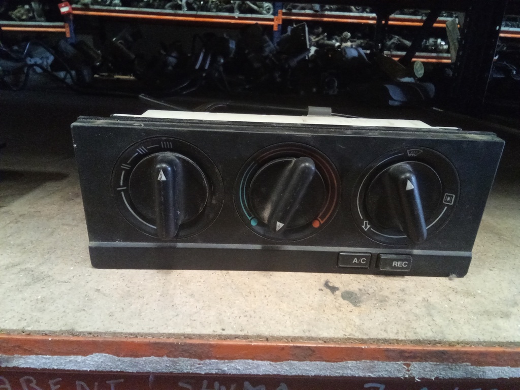 Mando aire acondicionado Audi 80 '89