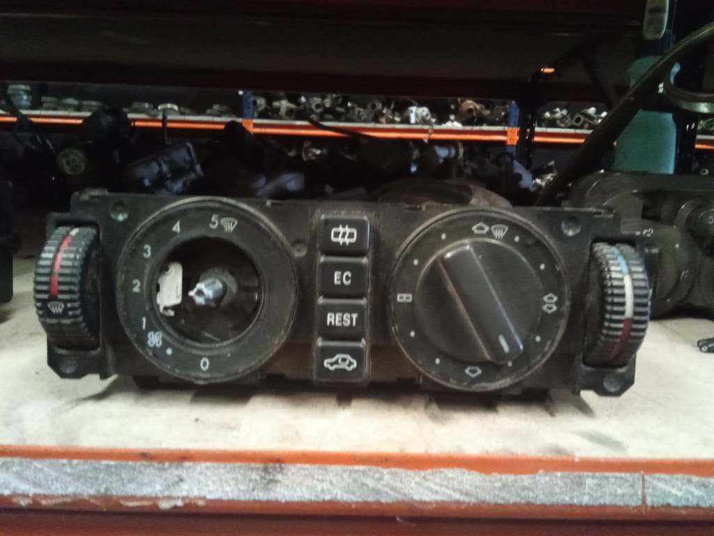 Mando aire acondicionado Mercedes clase c w202 '93