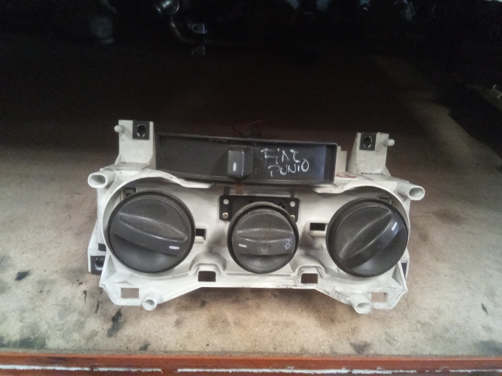 Mando aire acondicionado Fiat punto '98