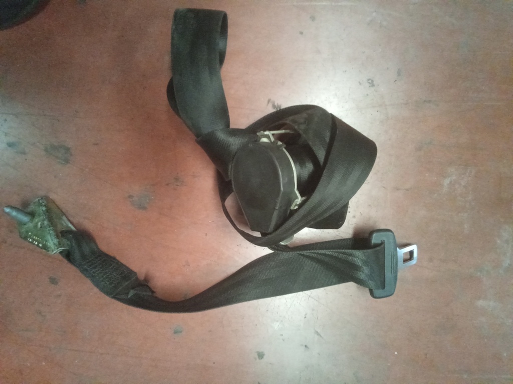 Cinturon trasero derecho seat altea '05