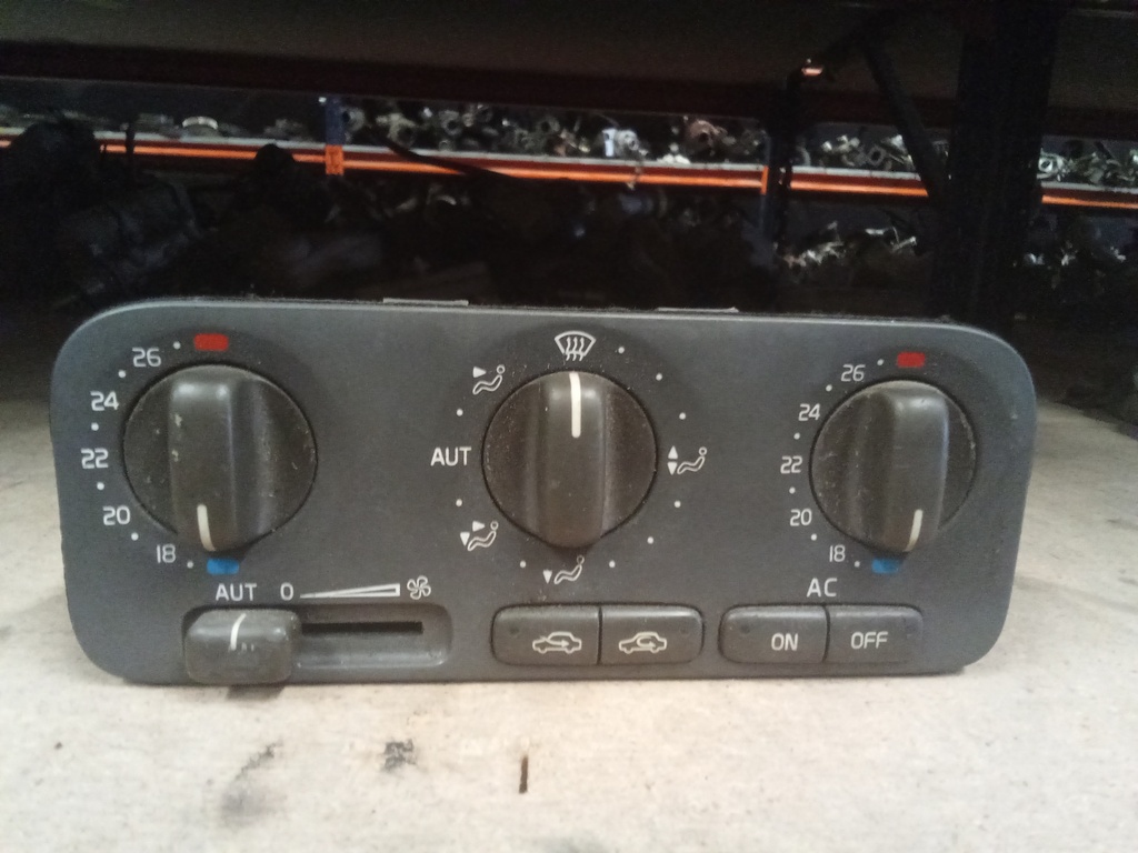 Mando aire acondicionado Volvo v70 '97