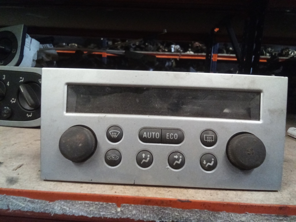 Mando climatizador Opel meriva '03
