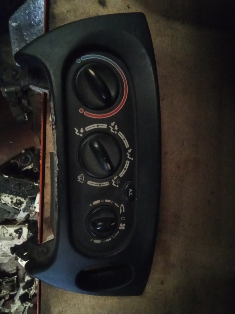 Mando aire acondicionado Renault scenic '00