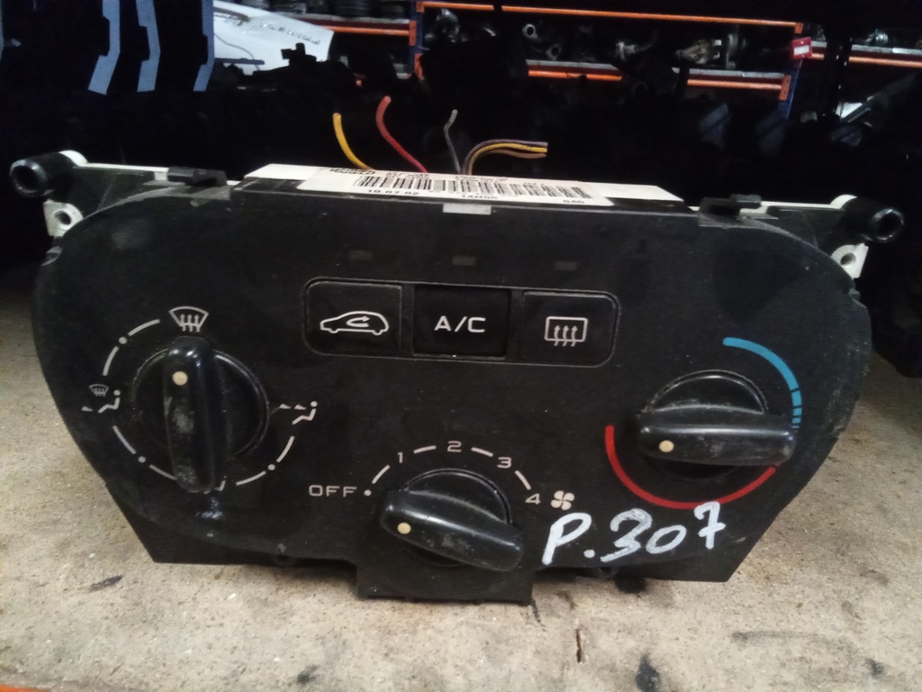 Mando aire acondicionado Peugeot 307 '01