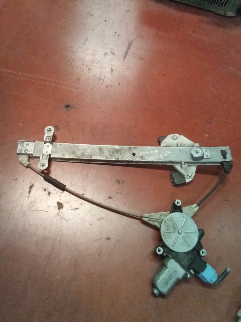 Elevalunas trasero derecho honda fr-v '07