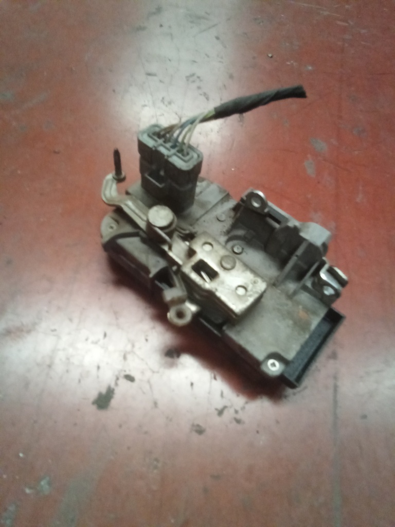 Cerradura delantera derecha Peugeot 807 '03