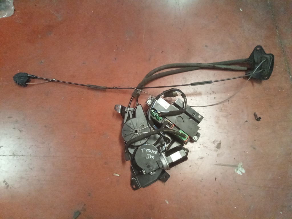 Motor cierre centralizado izquierdo Toyota proace verso '19