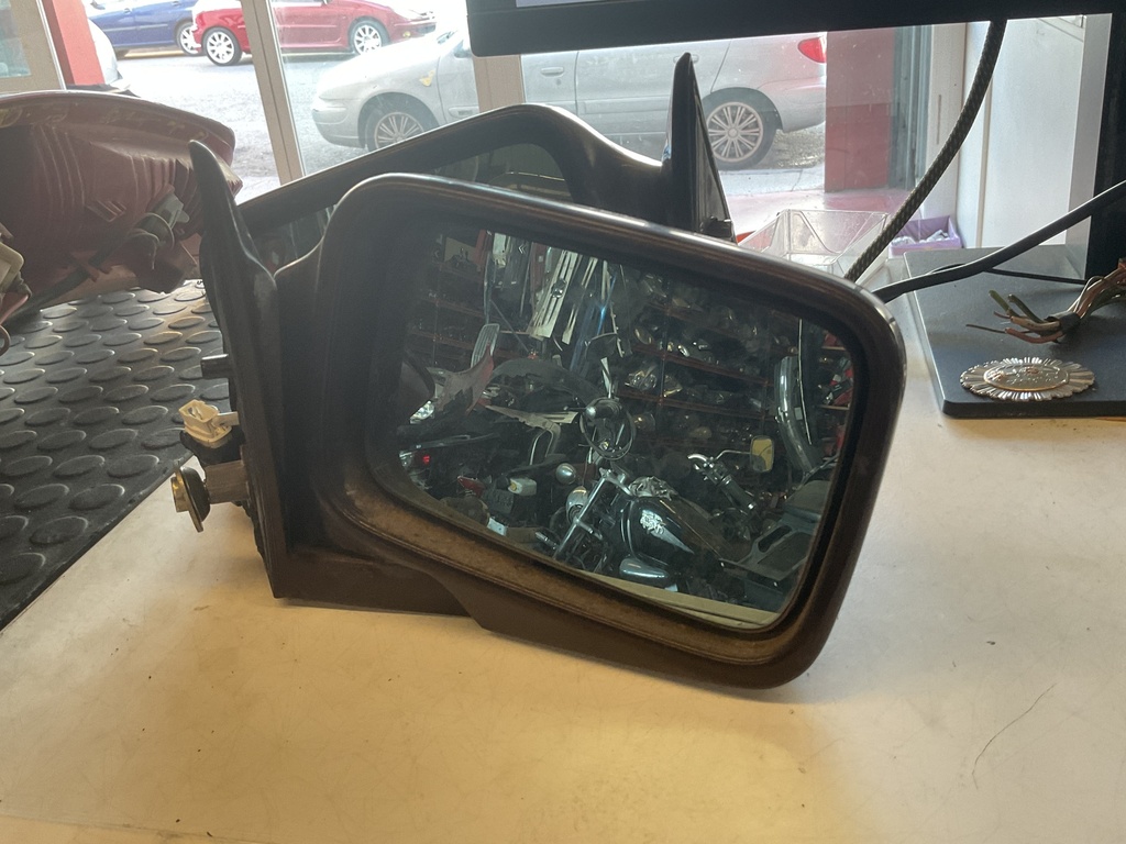 Retrovisor derecho bmw E34 ‘98