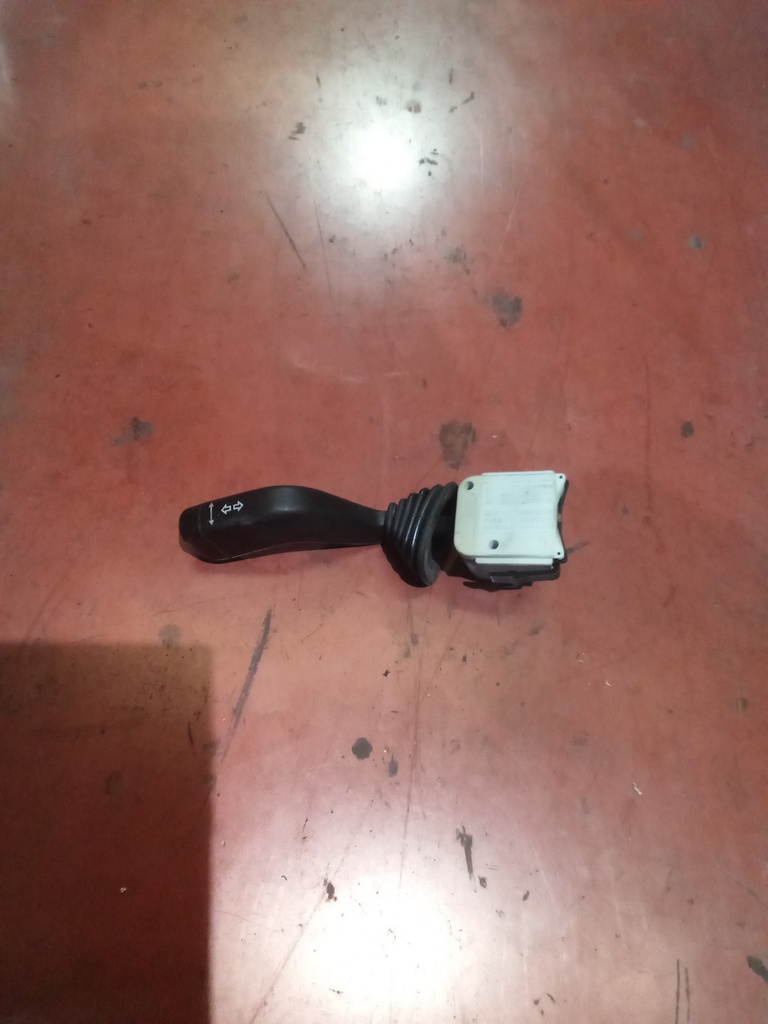 Mando de intermitentes opel Corsa b '95