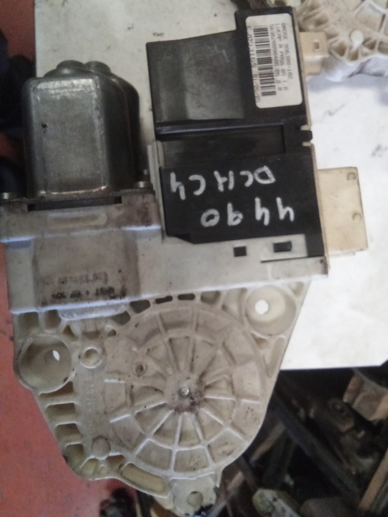 Motor elevalunas delantero derecho citroen c4 '06