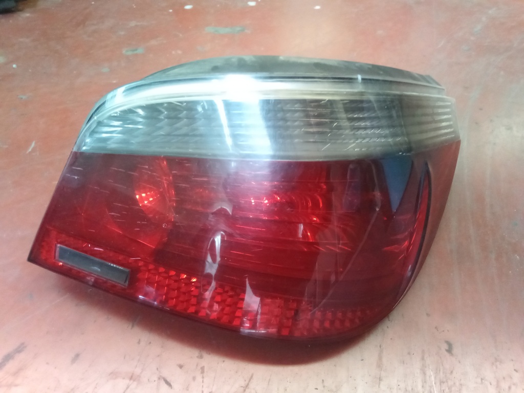Piloto trasero derecho BMW serie 5 e60 '03
