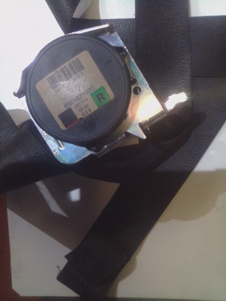 Cinturon delantero derecho 3p opel astra h '07