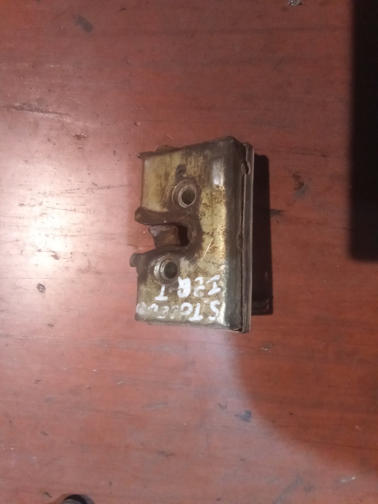 Cerradura trasera izquierda seat Toledo '97