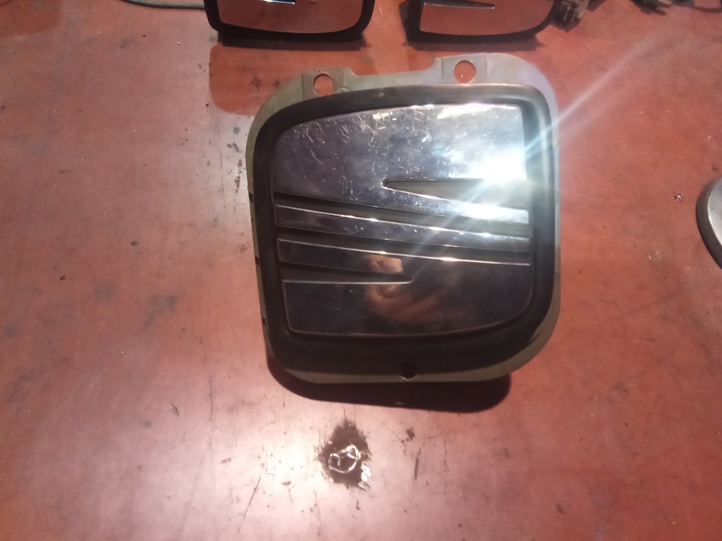 Pulsador de maletero seat león '01