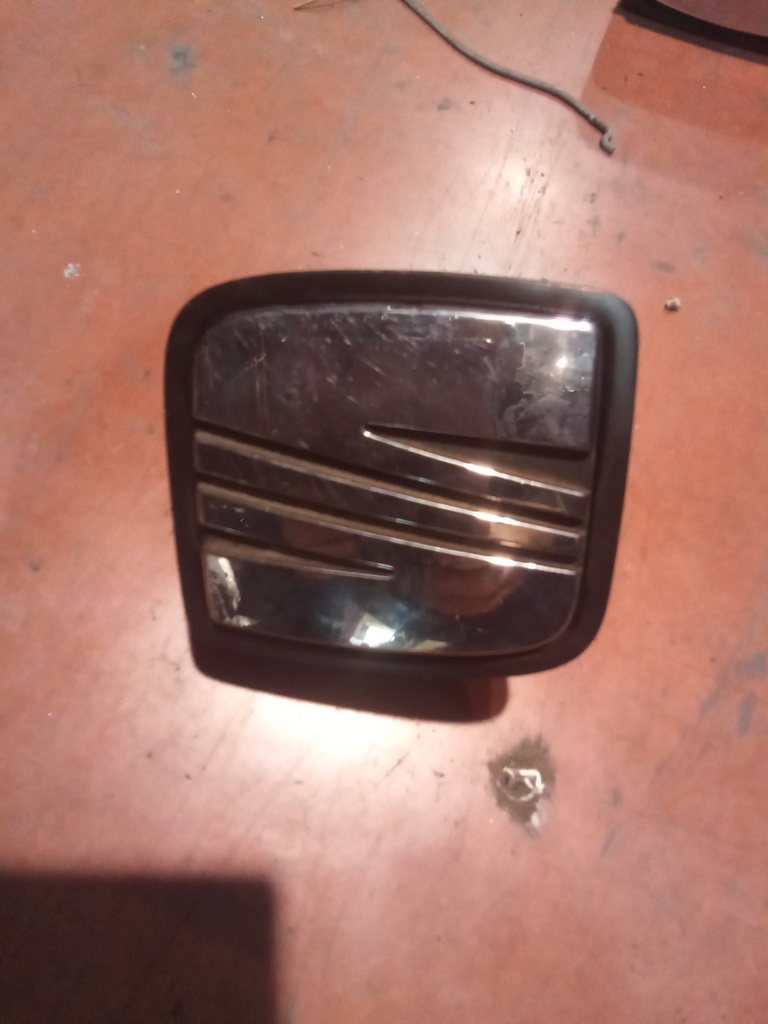 Pulsador de maletero seat Ibiza '99