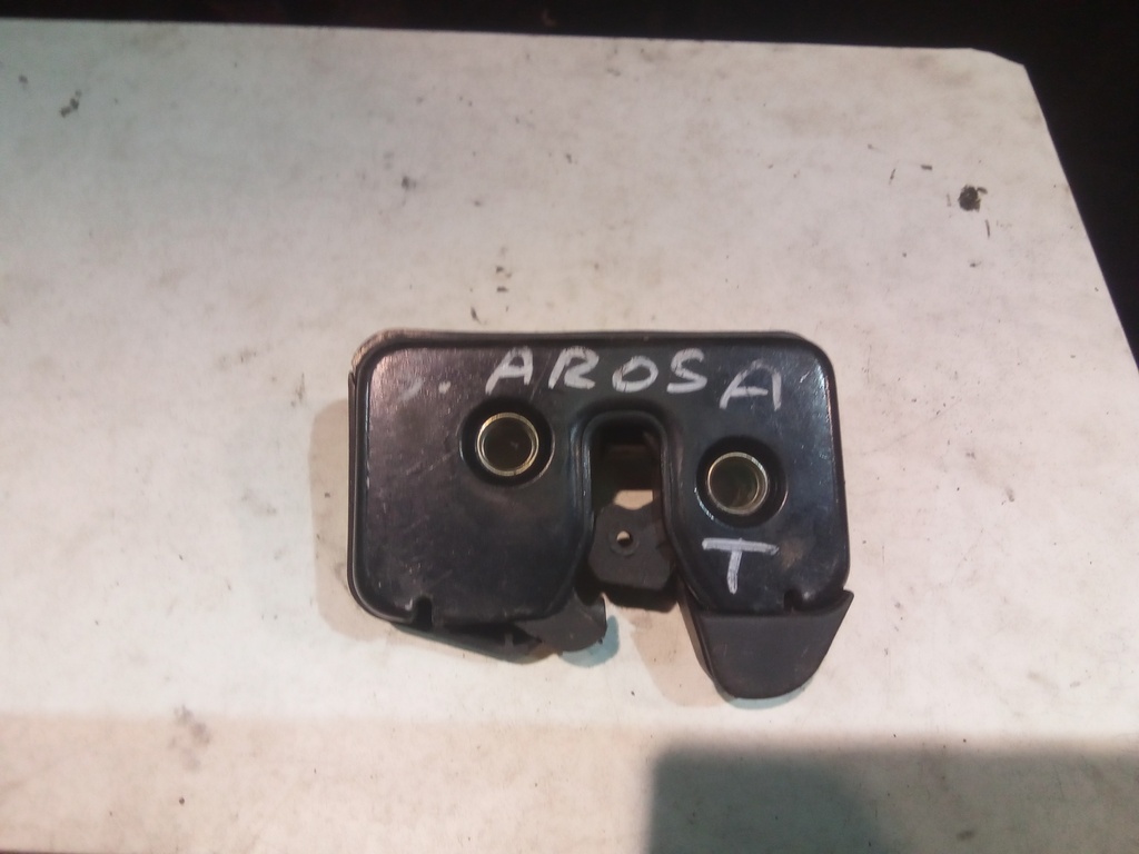 Cerradura maletero seat arosa '99