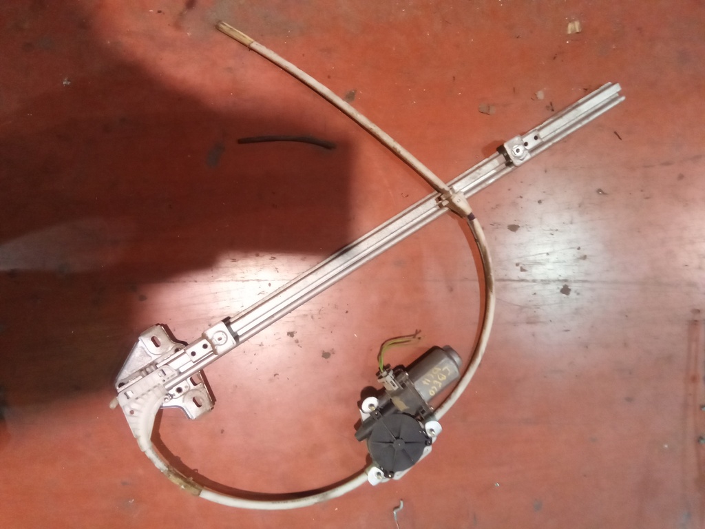 Elevalunas delantero derecho Iveco daily '04