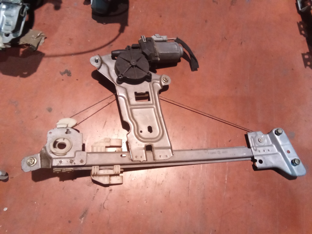 Elevalunas trasero derecho citroen Xsara '02