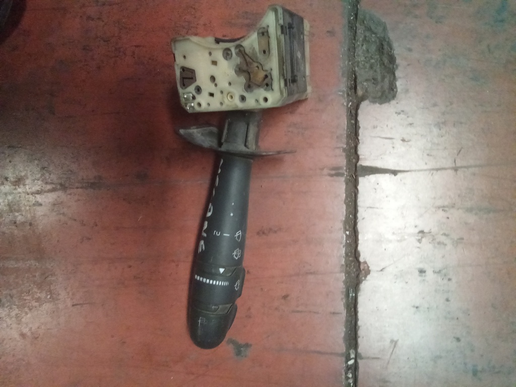 Mando de limpiaparabrisas renault megane i '99