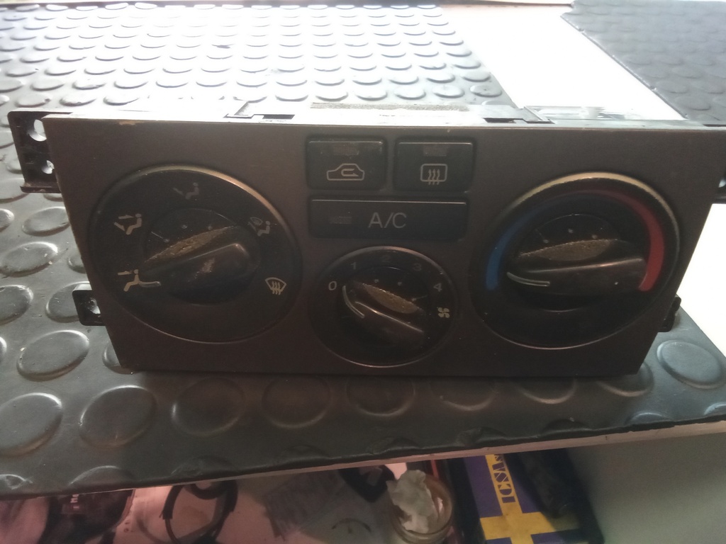 Módulo aire acondicionado Hyundai elantra '01