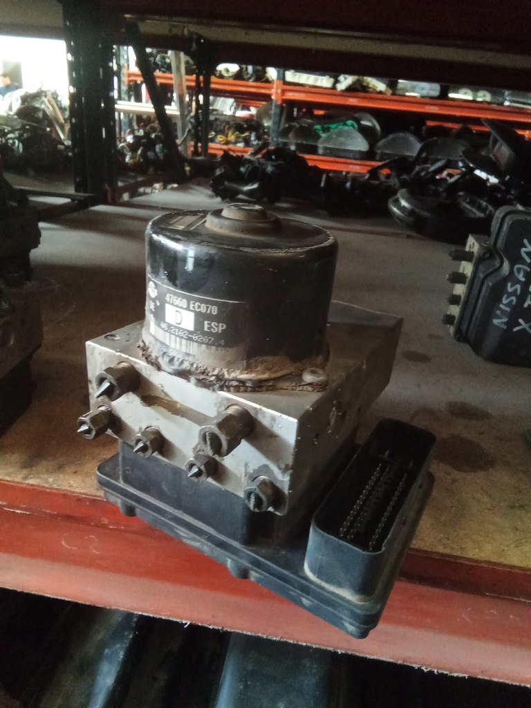 Módulo ABS Nissan pathfinder '05