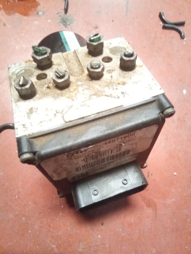 Módulo ABS citroen c6 '07