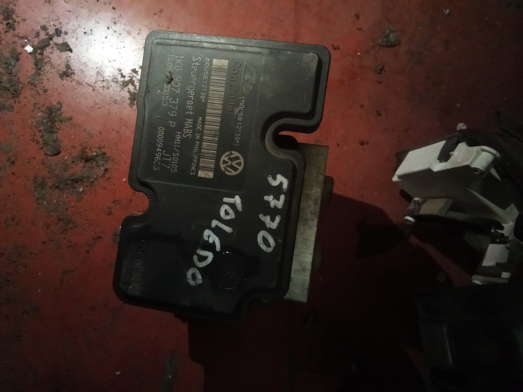 Módulo ABS seat Toledo '08