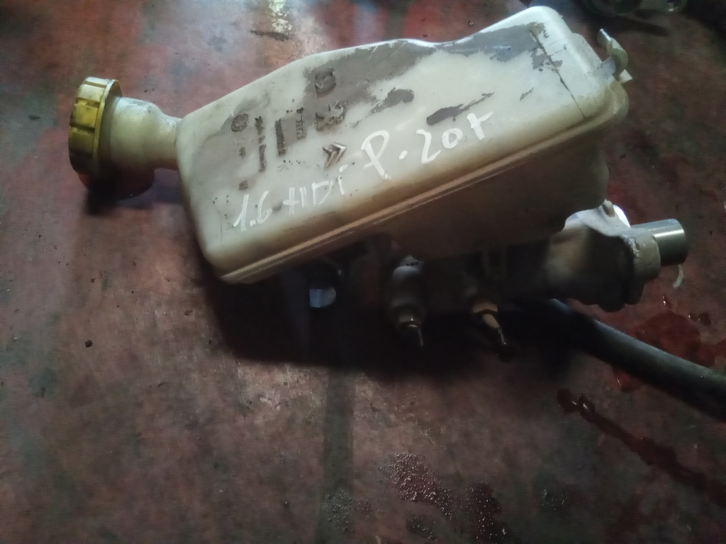 Bomba de freno peugeot 207 1.6 hdi '07