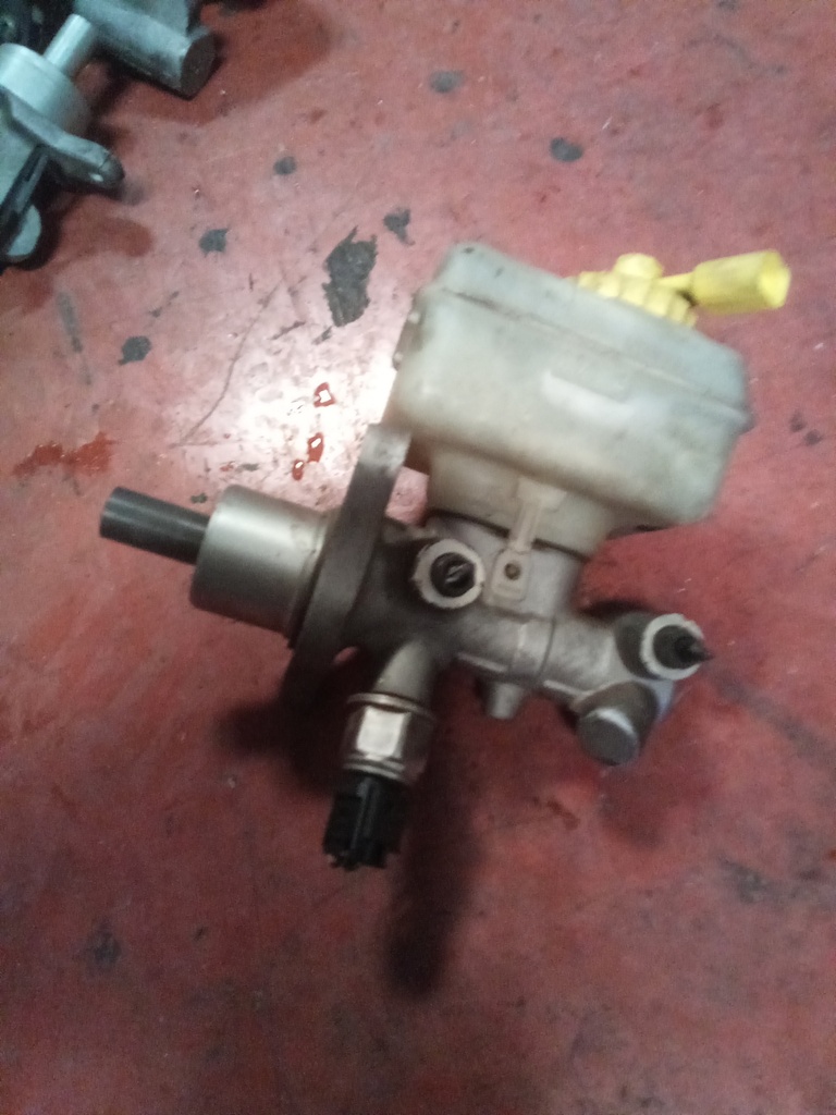 Bomba de freno seat león 1.9 tdi '02