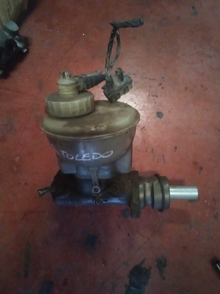 Bomba de freno seat Toledo 1.8i '96