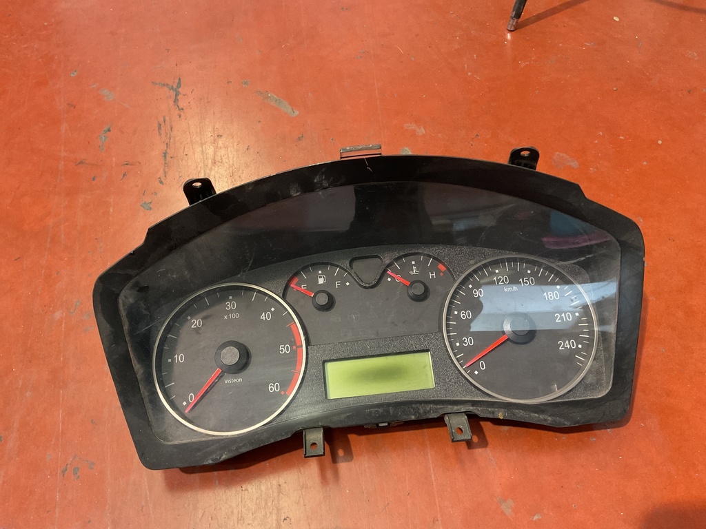 Cuadro instrumento fiat stilo año 03