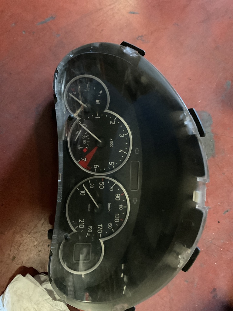 Cuadro instrumentos peugeot 206 año 2005