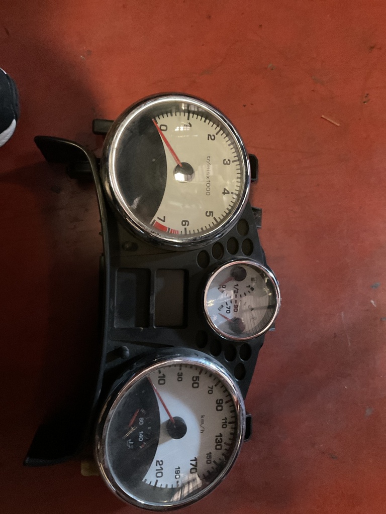 Cuadro instrumentos peugeot 207 año 07