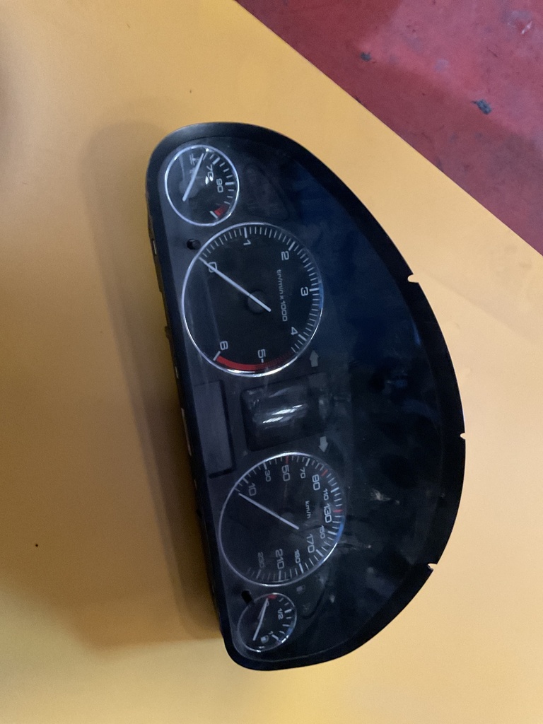 Cuadro instrumentos peugeot 407 año 2002