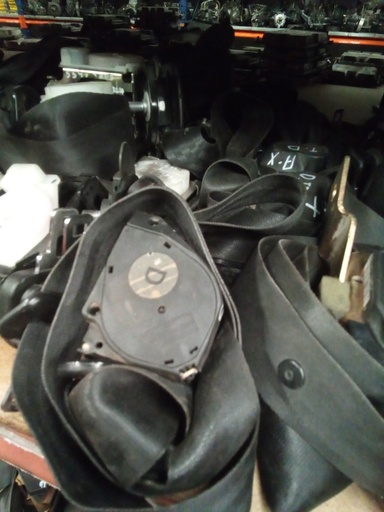 Cinturon delantero izquierdo citroen ax '92