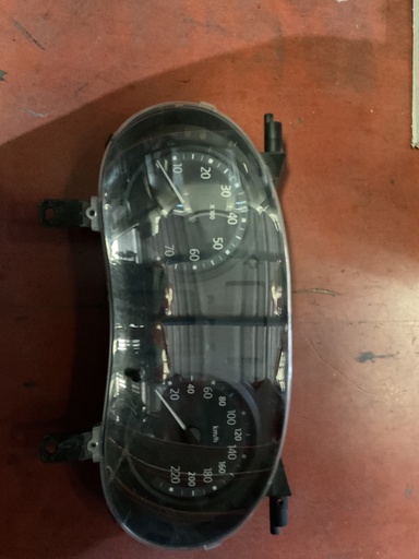 [P8200276525A] Cuadro instrumentos renault clio i 00