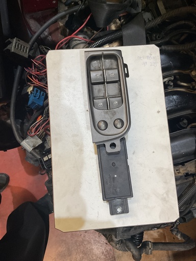 [156040580] Botonera eleva lunas izquierda lancia thesis ‘05