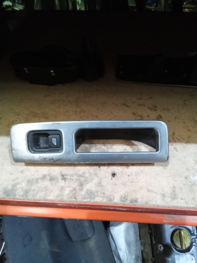 [30658449] Botonera eleva lunas tras.derecha volvo s40 '10